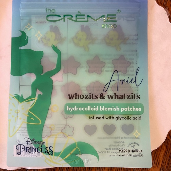 The Crème Shop Ariel Hydrocolloid Blemish Patches set of 3- 63 total patches - Picture 2 of 3
